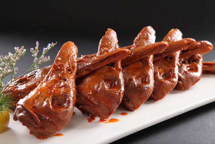 衢州鸭头加盟开店为什么选择卤丫哥